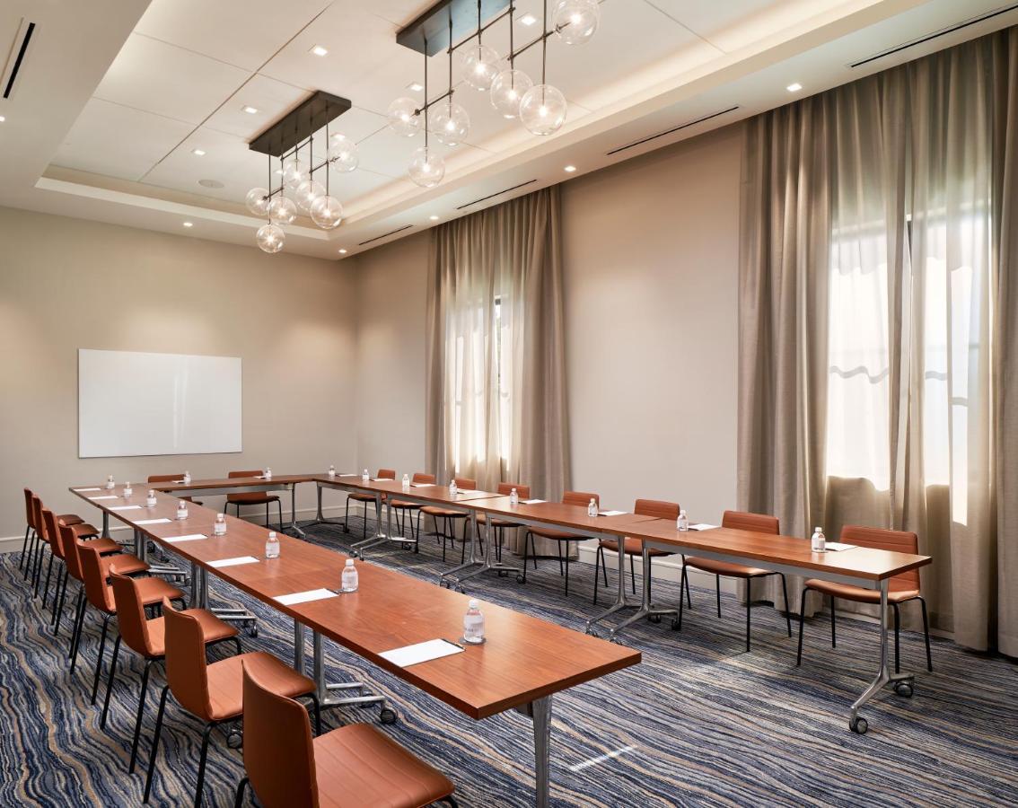 Thesis Hotel Miami Coral Gables, Curio Collection By Hilton Екстериор снимка