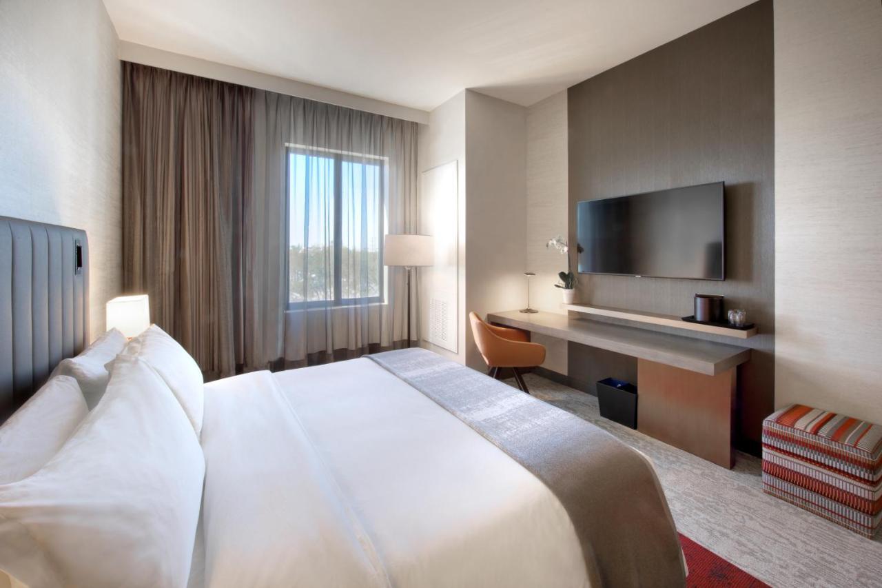 Thesis Hotel Miami Coral Gables, Curio Collection By Hilton Екстериор снимка