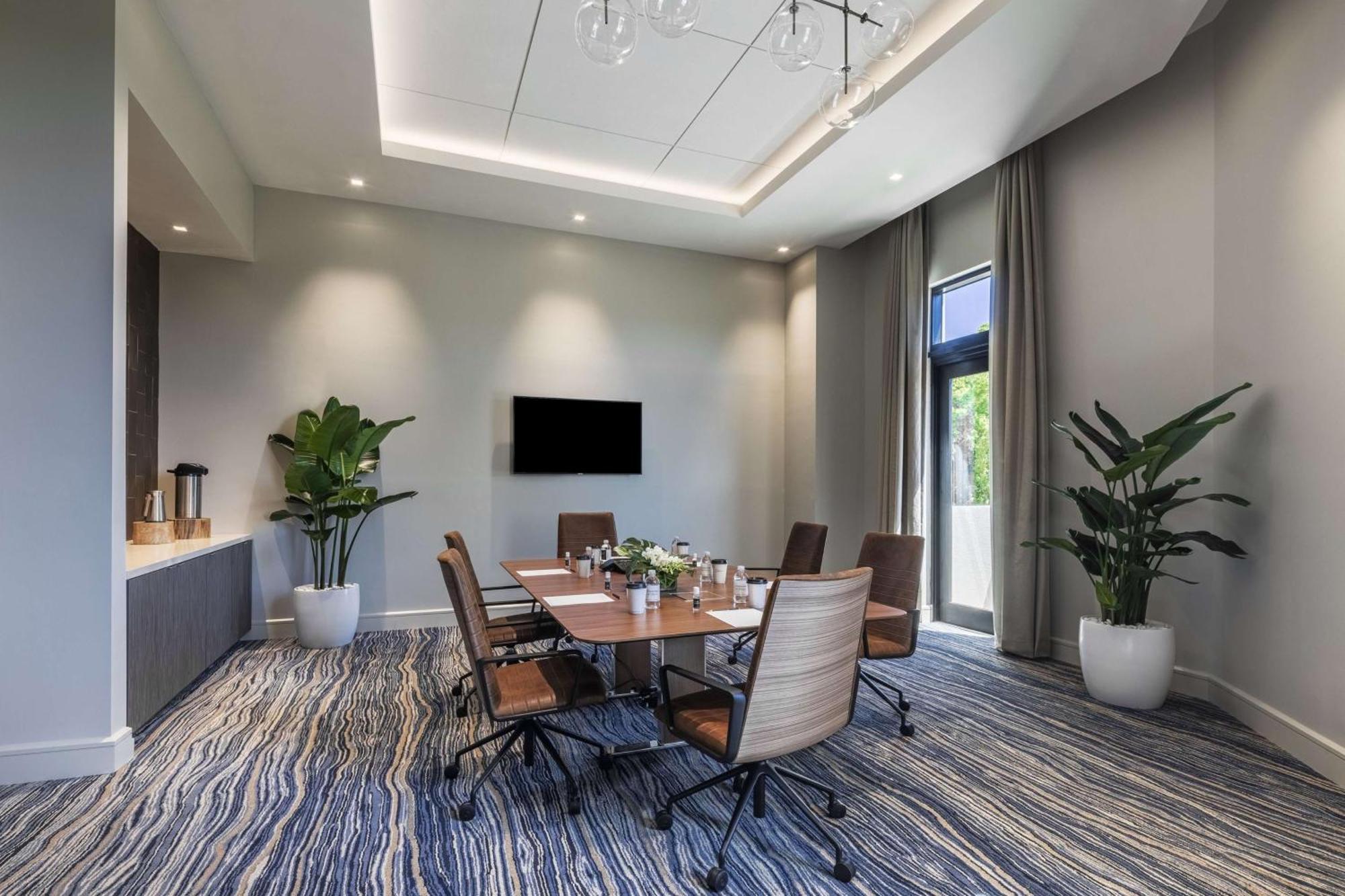 Thesis Hotel Miami Coral Gables, Curio Collection By Hilton Екстериор снимка