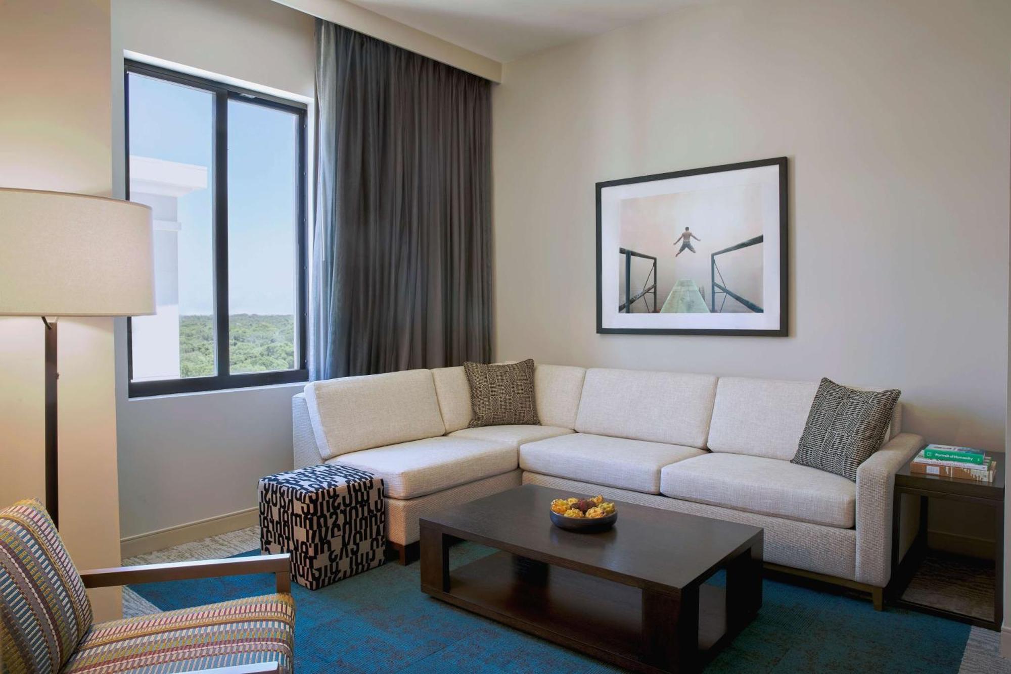 Thesis Hotel Miami Coral Gables, Curio Collection By Hilton Екстериор снимка
