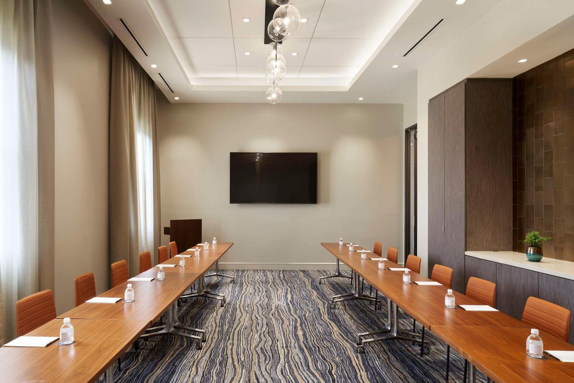 Thesis Hotel Miami Coral Gables, Curio Collection By Hilton Екстериор снимка